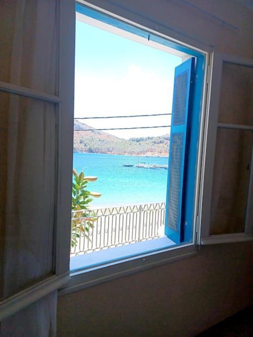 Big Apartment On The Beach Толо Екстер'єр фото