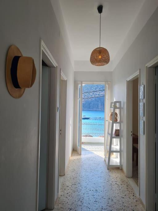Big Apartment On The Beach Толо Екстер'єр фото